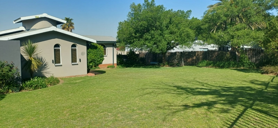 5 Bedroom Property for Sale in Morelig Free State